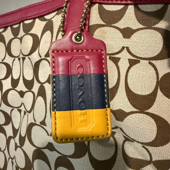 Auth COACH Gallery Zip Tote Khaki/Red Signature Canvas EUC w/COA 2013 - Picture 8 of 15